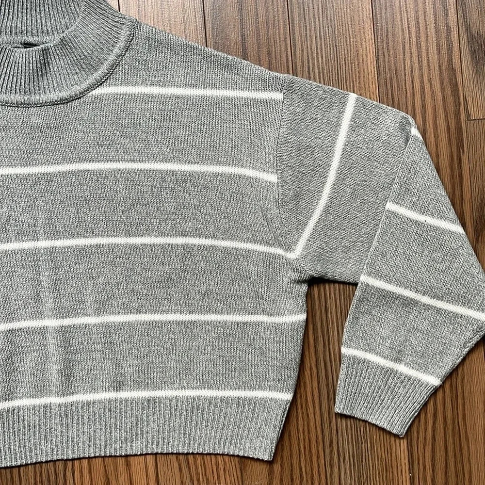 H&M Divided cropped sweater size M - Picture 7 of 10